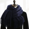 Schwarz Blau